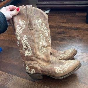 Corral boots